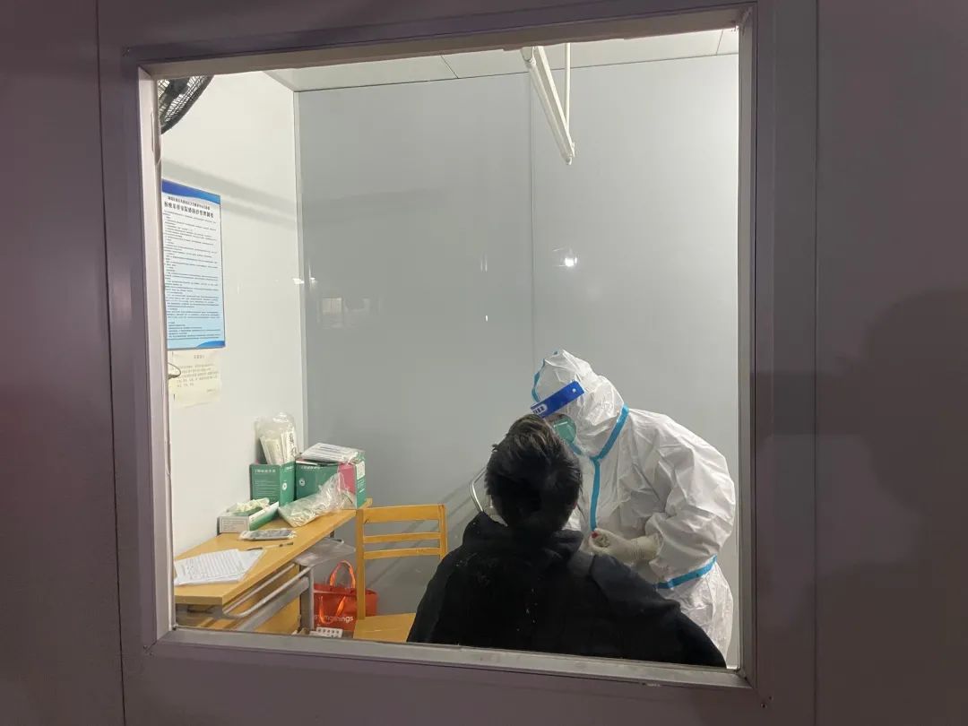 疫情不容迟！我院医护志愿者赴广州医科大学第二附属医院帮助核酸检测！
